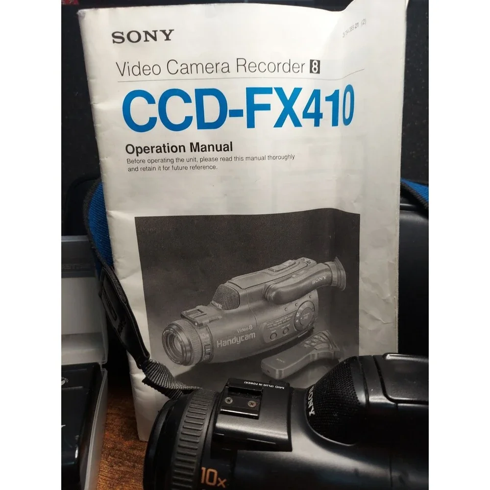 Sony Video 8 Handycam Camera Recorder CCD-FX410 With Extras UNTESTED